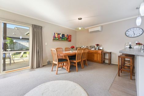 Photo of property in 18 Bentley Rise, Flagstaff, Hamilton, 3210