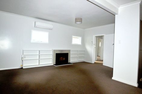 Photo of property in 147 Bartholomew Road, Levin, 5510
