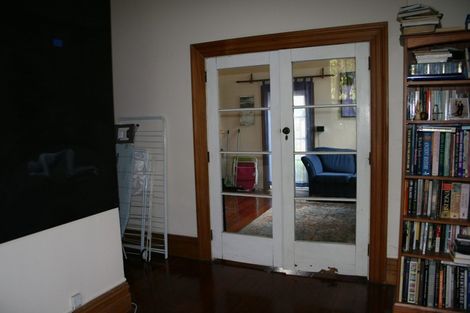 Photo of property in 143 Wadestown Road, Wadestown, Wellington, 6012