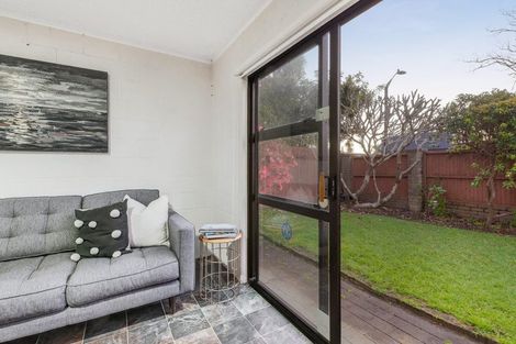 Photo of property in 54 The Circle, Manly, Whangaparaoa, 0930