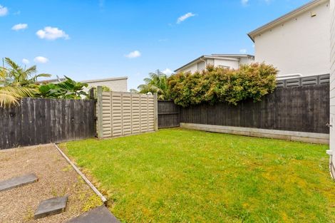 Photo of property in 33 Kanuka Road, Hobsonville, Auckland, 0616
