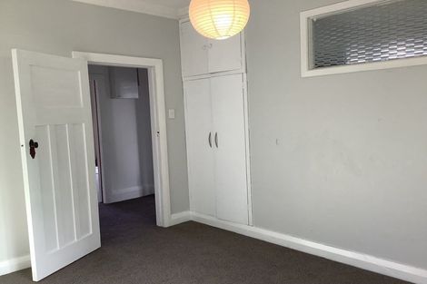Photo of property in 3 Singers Road, Korokoro, Lower Hutt, 5012