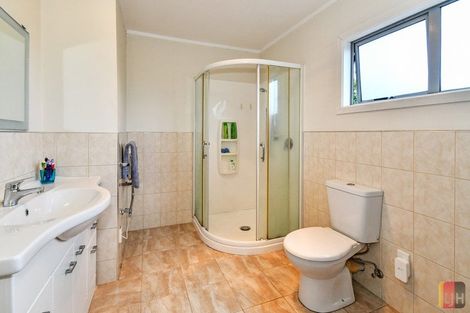 Photo of property in 13 Huber Street, Weymouth, Auckland, 2103