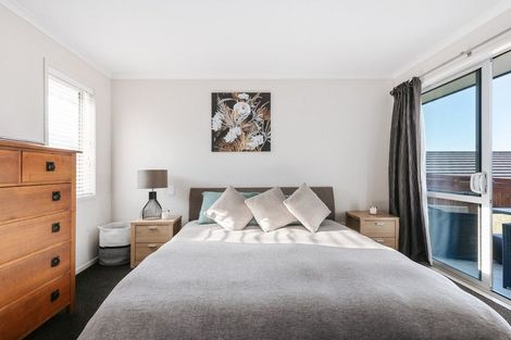 Photo of property in 31 Fairfax Crescent, Pyes Pa, Tauranga, 3112