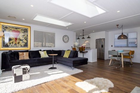 Photo of property in 43 Mcdonnell Road, Arrowtown, 9302