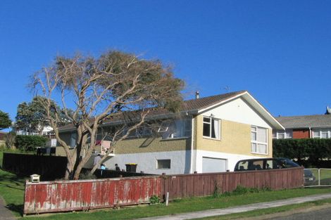 Photo of property in 5 Mahinawa Street, Takapuwahia, Porirua, 5022