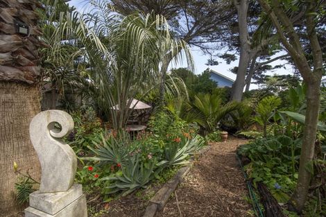 Photo of property in 483 Marine Parade, South New Brighton, Christchurch, 8062