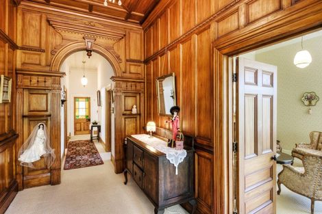 Photo of property in 15 Cameron Road, Bluff Hill, Napier, 4110