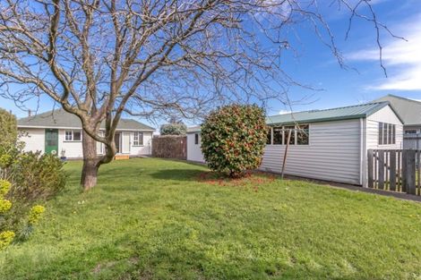 Photo of property in 18 Greendale Avenue Avonhead Christchurch City