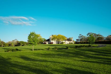 Photo of property in 470 Waitoki Road, Wainui, Silverdale, 0994
