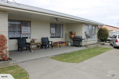 Photo of property in 17 Hadfield Street, Otaki, 5512
