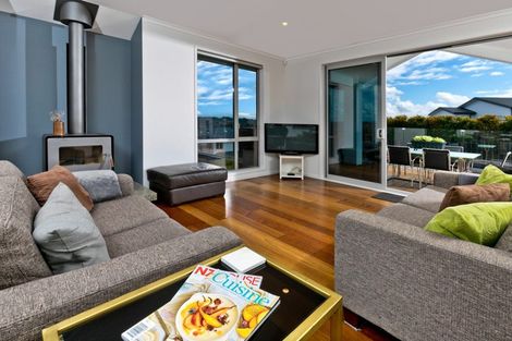 Photo of property in 6 Skipjack Pass, Silverdale, 0932