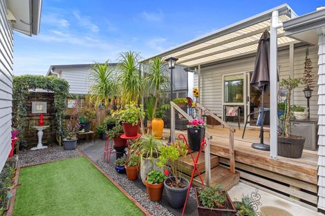 Photo of property in 11 Kamahi Crescent, Papamoa Beach, Papamoa, 3118