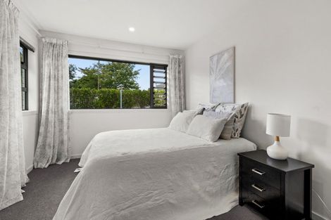 Photo of property in 8 Hikanui Drive, Havelock North, 4130