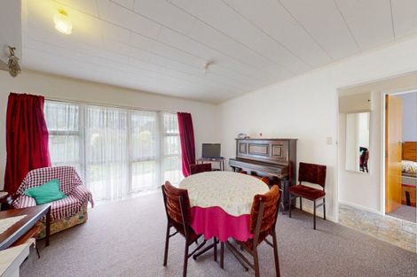 Photo of property in 6c Washington Square, Paeroa, 3600