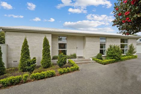 Photo of property in 78 Farquhars Road, Redwood, Christchurch, 8051