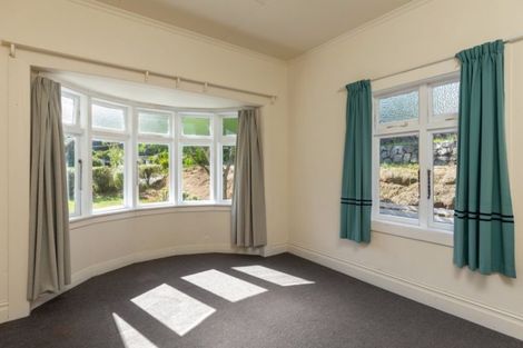 Photo of property in 59 Hampden Street, Picton, 7220