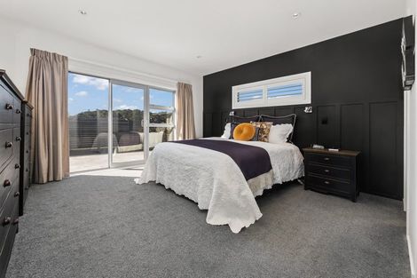 Photo of property in 17 John Burke Drive, Aotea, Porirua, 5024