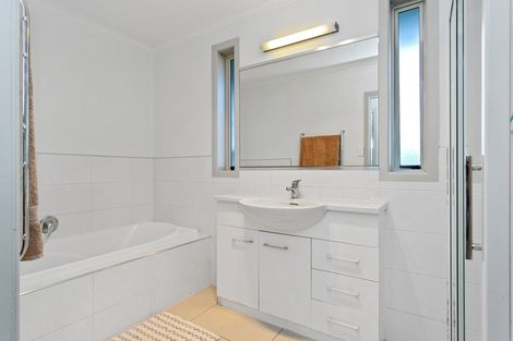 Photo of property in 158 Williams Street, Cambridge, 3434