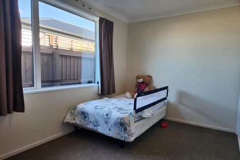Photo of property in 10 Pounamu Place, Pegasus, 7612