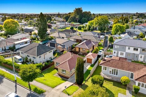 Photo of property in 1/66 Clevedon Road, Papakura, 2110