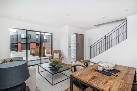 Photo of property in 3 Te One Place, Belmont, Auckland, 0622