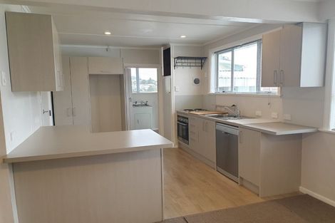 Photo of property in 15 Mckillop Street, Ranui, Porirua, 5024