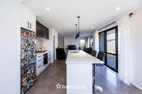 Photo of property in 33 Cynisca Crescent, Wallaceville, Upper Hutt, 5018