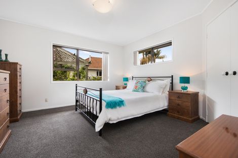 Photo of property in 21 St Annes Crescent, Wattle Downs, Auckland, 2103