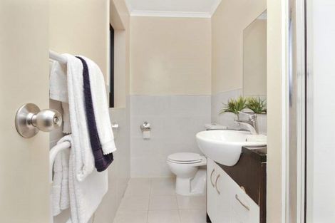 Photo of property in 24 Donegal Park Drive, Flat Bush, Auckland, 2019