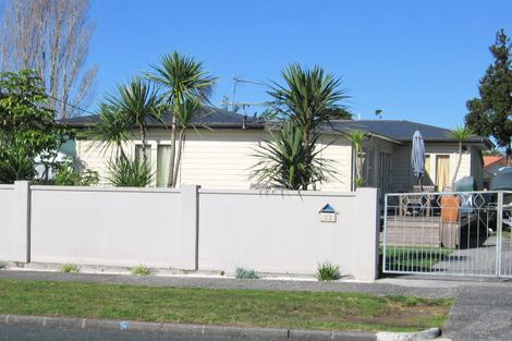 Photo of property in 32 Pine Road, Orewa, 0931