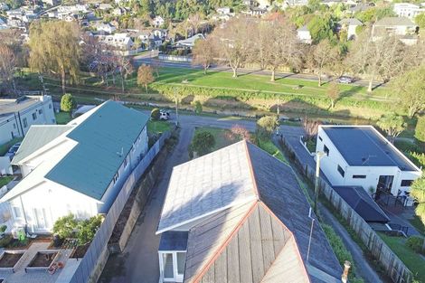 Photo of property in 67 Eastern Terrace, Beckenham, Christchurch, 8023