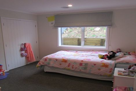 Photo of property in 208 Navigation Drive, Whitby, Porirua, 5024