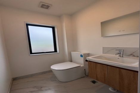 Photo of property in 12b Elcoat Avenue, Te Atatu South, Auckland, 0610