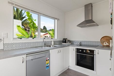 Photo of property in 2/16 Parkers Road, Tahunanui, Nelson, 7011