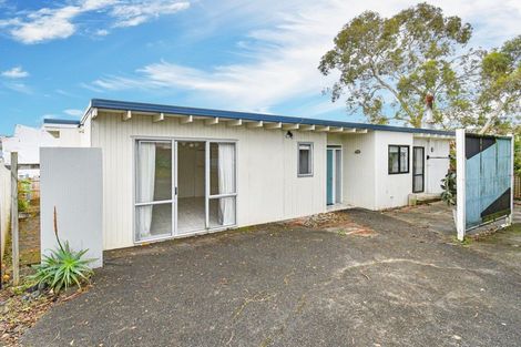 Photo of property in 20 Ganymede Place, Half Moon Bay, Auckland, 2012