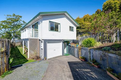 Photo of property in 14 Jean Place, Stanmore Bay, Whangaparaoa, 0932