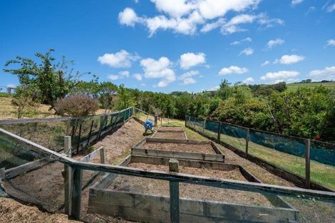 Photo of property in 87 Hurndall Street East, Maungaturoto, 0520