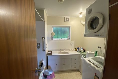 Photo of property in 2/4 Baroda Street, Khandallah, Wellington, 6035