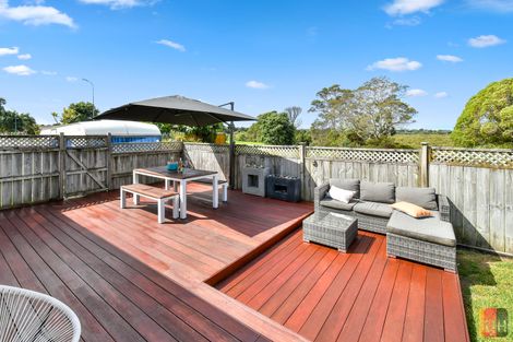 Photo of property in 50 Stranraer Crescent, Wattle Downs, Auckland, 2103