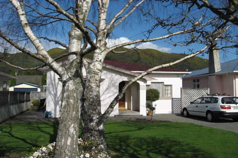 Photo of property in 150 Waiwhetu Road, Waterloo, Lower Hutt, 5011