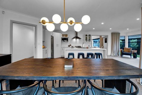 Photo of property in 81 Pacific Drive, Fitzherbert, Palmerston North, 4410