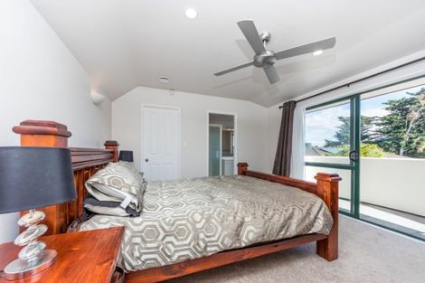 Photo of property in 3 Crannog Fen, Wattle Downs, Auckland, 2103