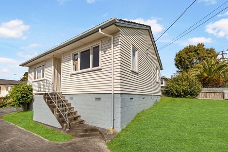 Photo of property in 17a Kereru Street, Henderson, Auckland, 0612