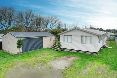 Photo of property in 79 Avenue Road, Foxton, 4814