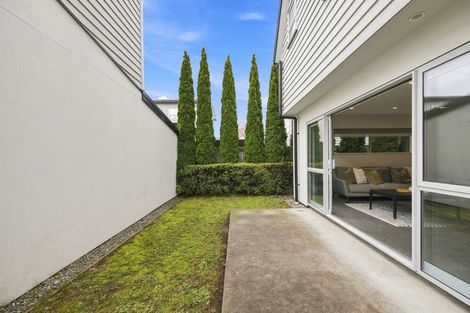 Photo of property in 2/33 Elizabeth Street, Riccarton, Christchurch, 8041