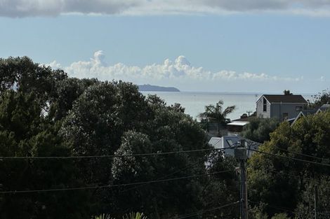 Photo of property in 7b Garadice Road, Rothesay Bay, Auckland, 0630