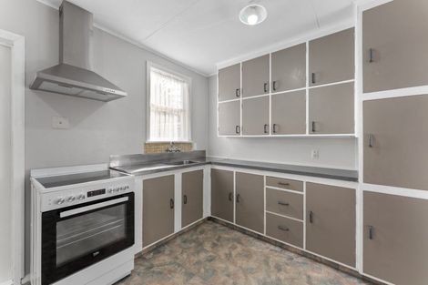 Photo of property in 6 Duncan Place, Highbury, Palmerston North, 4412