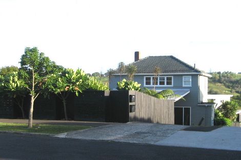 Photo of property in 47 Tahapa Crescent, Meadowbank, Auckland, 1072