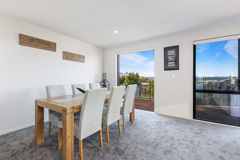 Photo of property in 9/12 Schnapper Rock Road, Schnapper Rock, Auckland, 0632